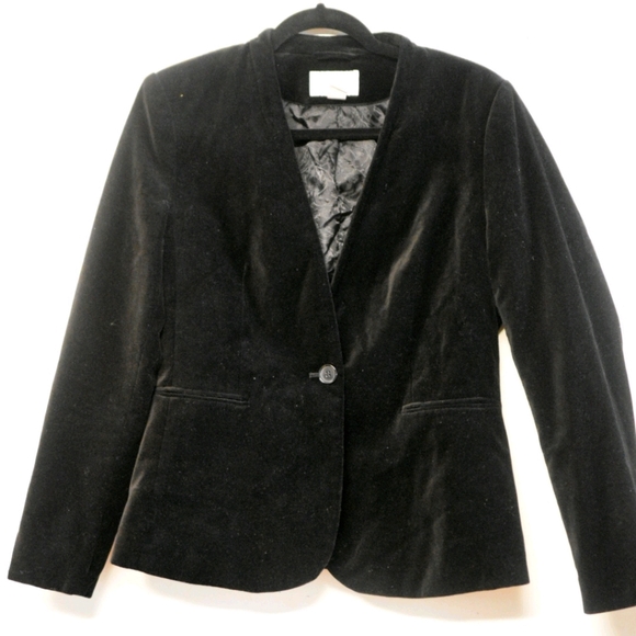 H&M Velvet Blazer